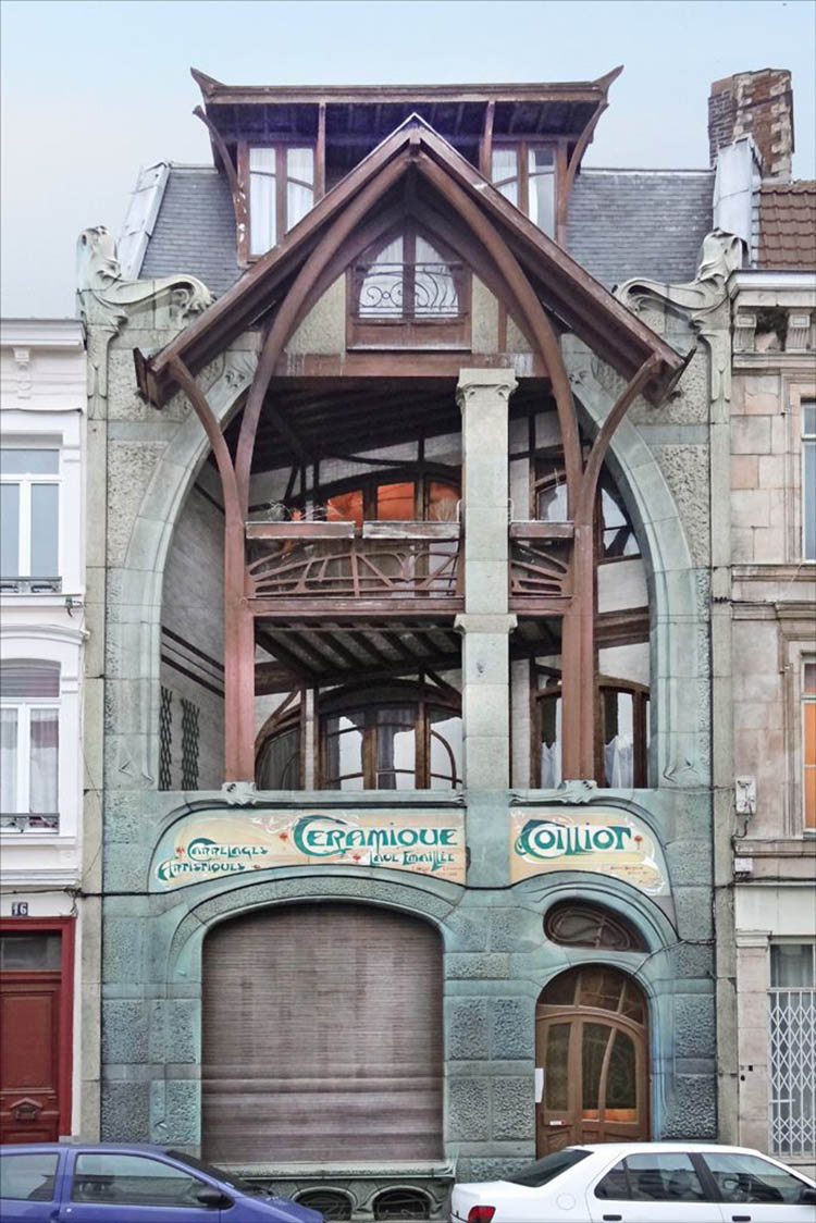 Maison Coilliot, Hector Guimard, 1900: total confusión entre el trabajo en acero y trabajo en madera hasta hacerlos indistinguibles. 