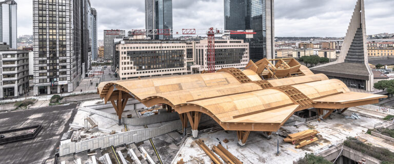 ESTACIÓN CENTRAL DE METRO DE NÁPOLES #Arquitecturademadera