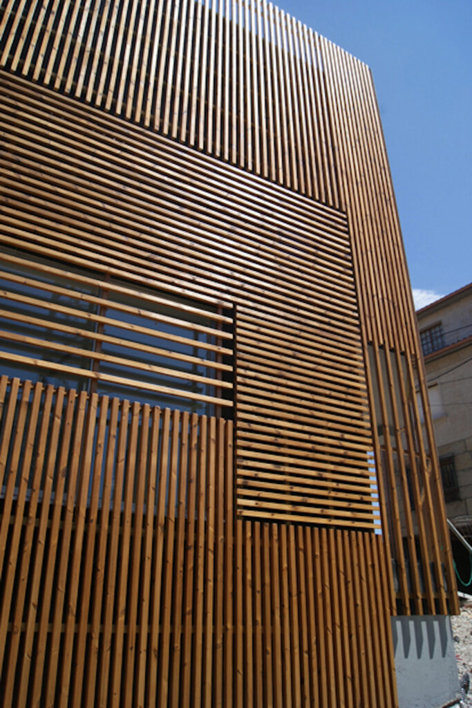 Madera termotratada en Centro Cultural de Lérez